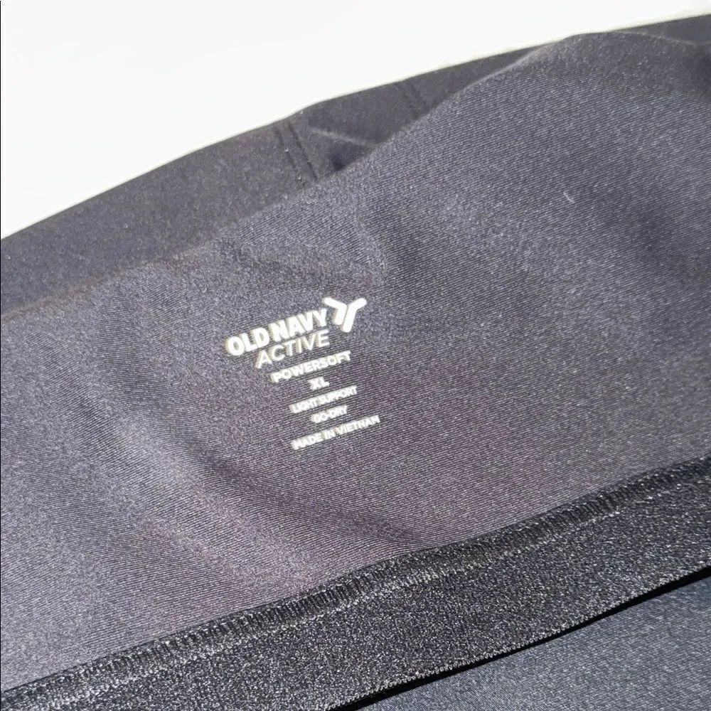 Black Shiny Work Out Top - Picture 4 of 7